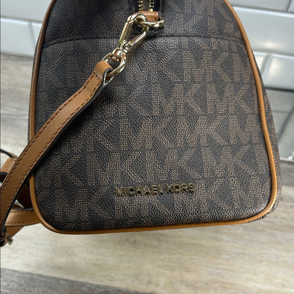 0301 Michael Kors Brown Signature Satchel 253640301 - Picture 7 of 14